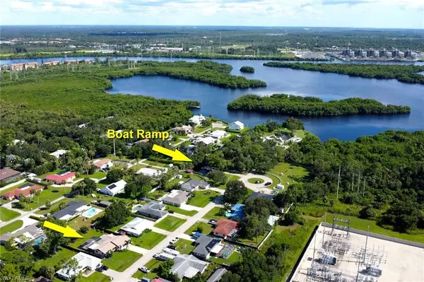 North Fort Myers, FL 33917,17084 Wayzata CT
