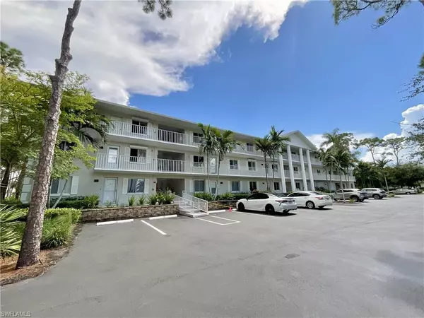 Naples, FL 34112,3002 Sandpiper Bay CIR #A103