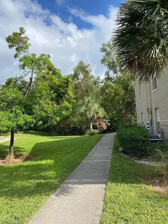 Naples, FL 34104,190 Santa Clara DR #190