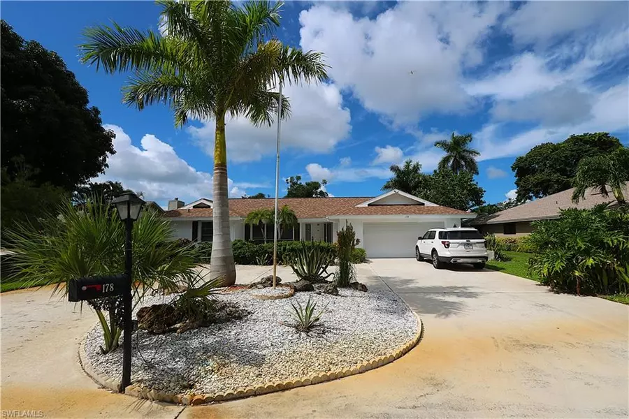 178 Torrey Pines PT, Naples, FL 34113