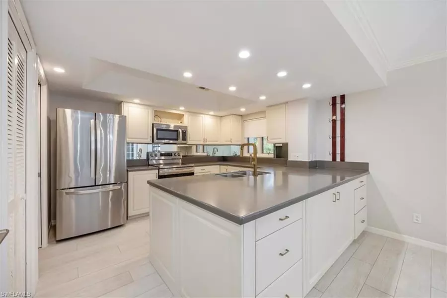 1518 Oyster Catcher PT #1518C, Naples, FL 34105