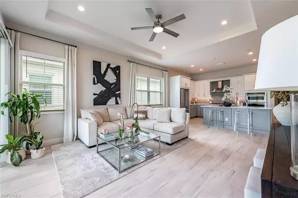 Naples, FL 34114,9213 Cayman DR