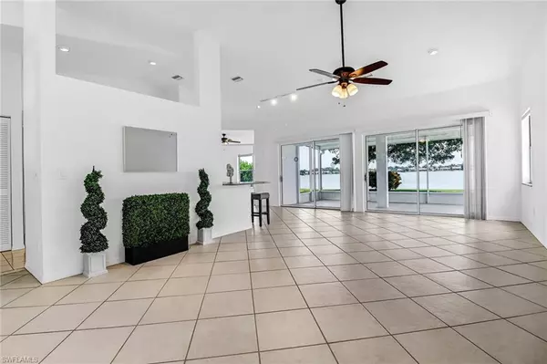 Naples, FL 34109,7023 Mill Pond CIR