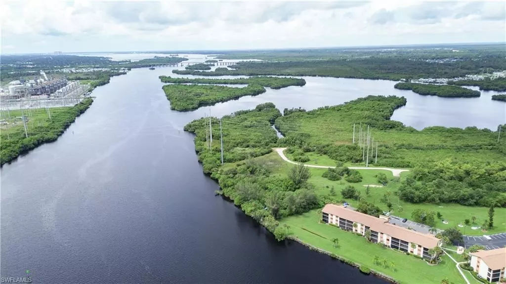16000 Bay Pointe BLVD #307, North Fort Myers, FL 33917