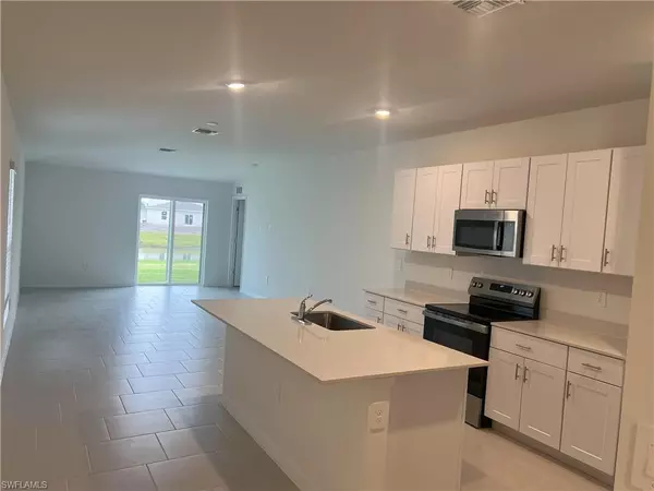 Lehigh Acres, FL 33974,19741 Garden Ridge CT