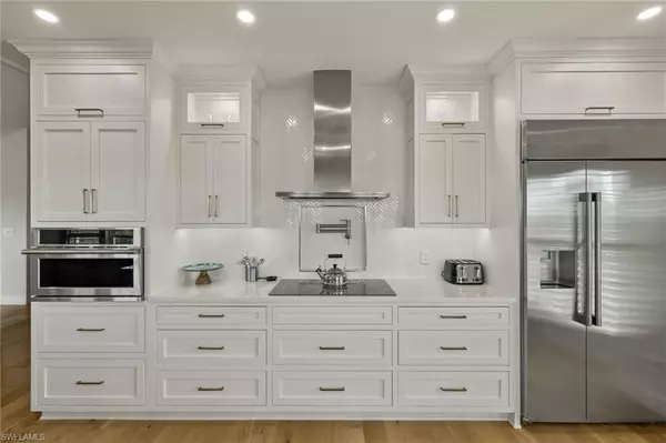 Naples, FL 34112,4460 YACHT HARBOR DR