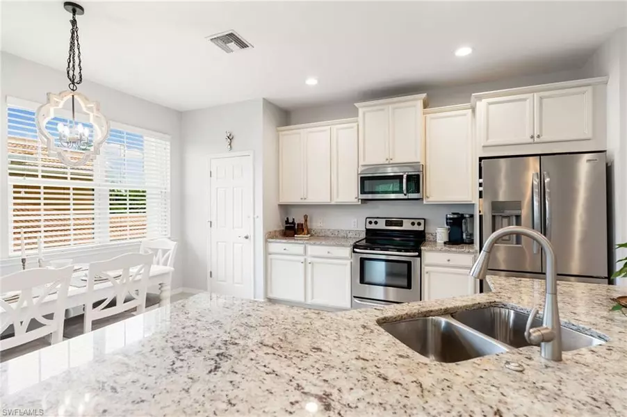 18239 Creekside Preserve LOOP #202, Fort Myers, FL 33908