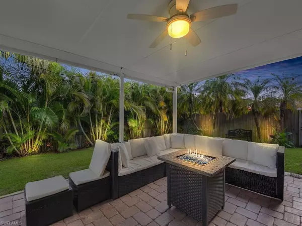 Naples, FL 34108,637 103rd AVE N