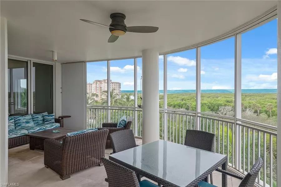 13675 Vanderbilt DR #610, Naples, FL 34110
