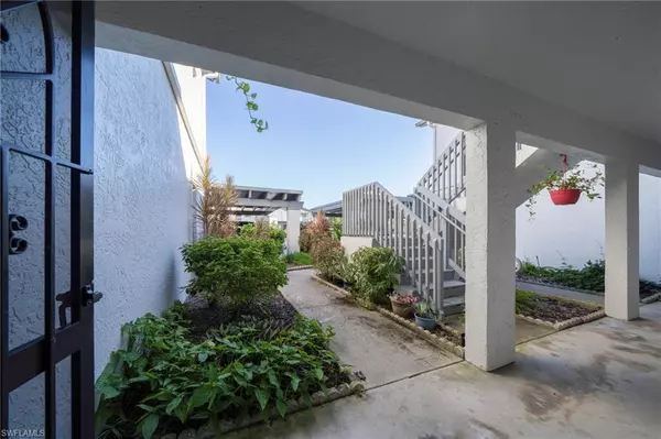 Fort Myers, FL 33908,17456 Woodland TRCE #C