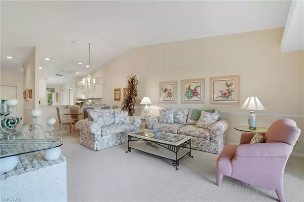 Naples, FL 34112,8655 Naples Heritage DR #3-324