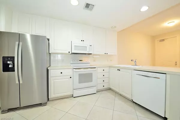 Naples, FL 34119,6250 Towncenter CIR