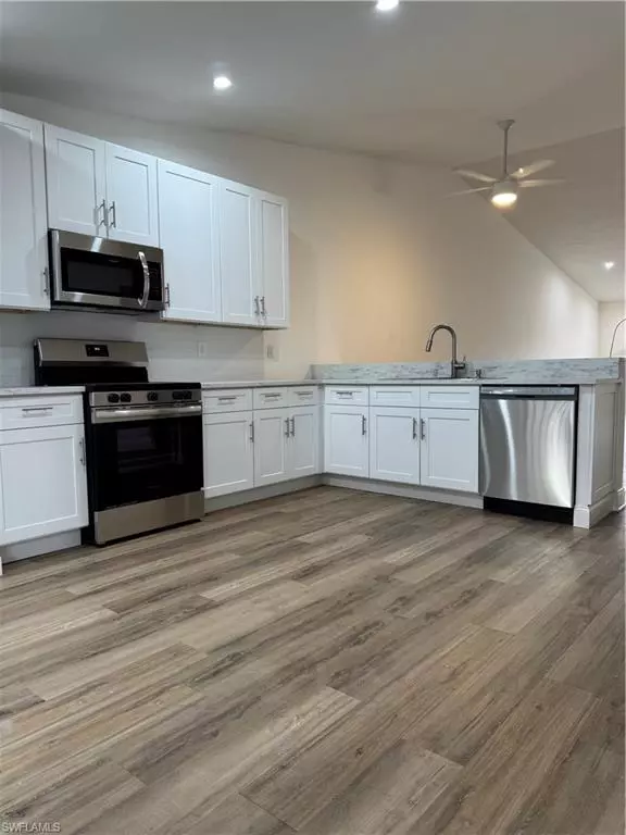 Naples, FL 34112,3430 Frosty Way #12