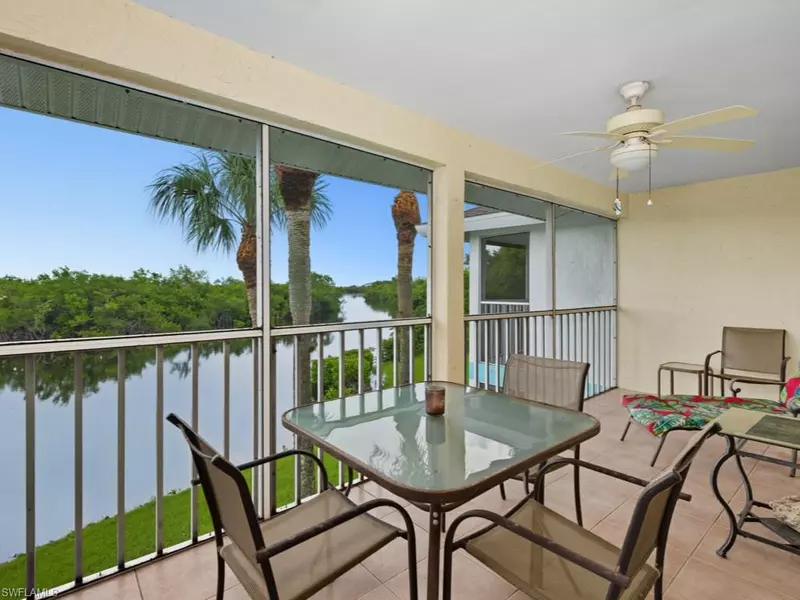 1385 Mainsail DR #1812, Naples, FL 34114