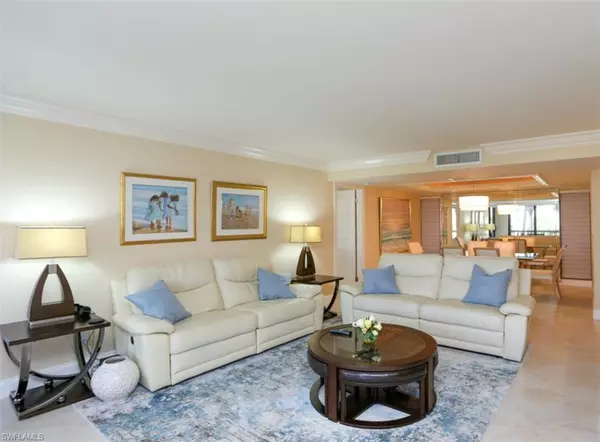 Naples, FL 34103,4551 Gulf Shore BLVD N #301