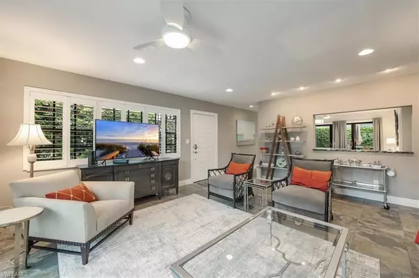 Naples, FL 34102,721 9th ST S #1