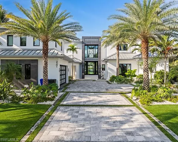 2201 Shad CT, Naples, FL 34102