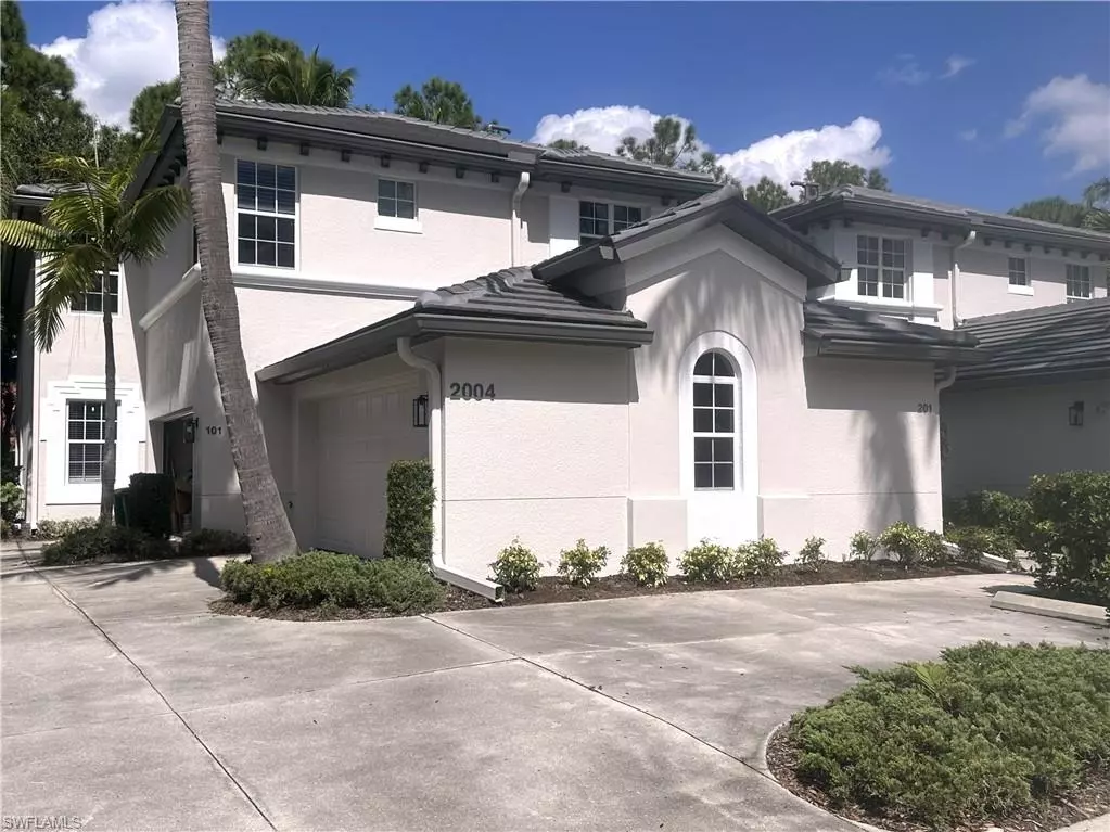 Naples, FL 34119,2004 Tarpon Bay DR N #201