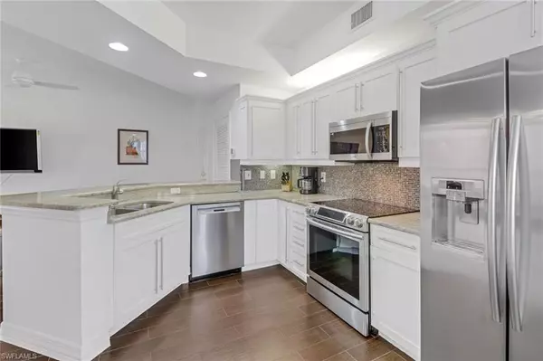Naples, FL 34102,450 Bayfront PL #4201