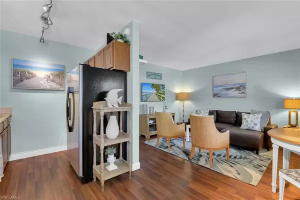 Naples, FL 34102,546 4th AVE S #7