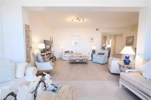 Naples, FL 34109,1510 Clermont DR #103