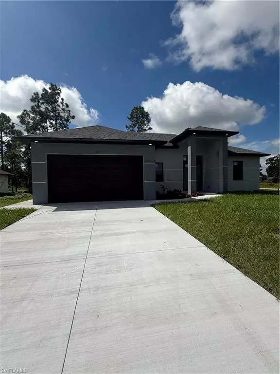 Lehigh Acres, FL 33974,1104 Garibaldi ST E