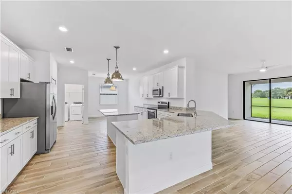 Naples, FL 34120,1817 Lema CT
