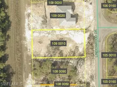 Lehigh Acres, FL 33972,1823 Lindenwood DR