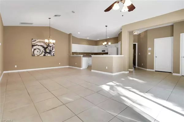 Naples, FL 34116,Address not disclosed