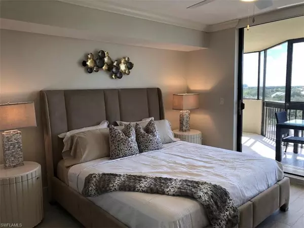 Naples, FL 34108,6001 Pelican Bay BLVD #505
