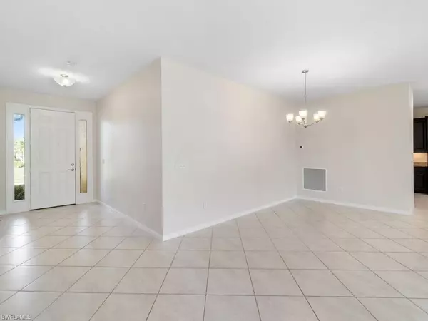 Cape Coral, FL 33914,2911 SW 25th PL
