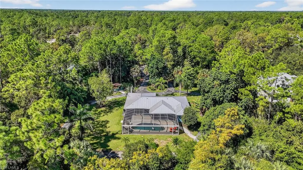 410 6th ST NE, Naples, FL 34120