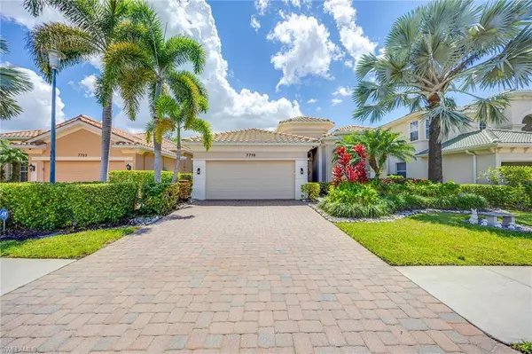 Naples, FL 34112,7719 Martino CIR