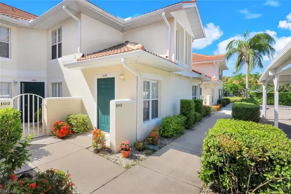 4920 Deerfield WAY #B202,  Naples,  FL 34110