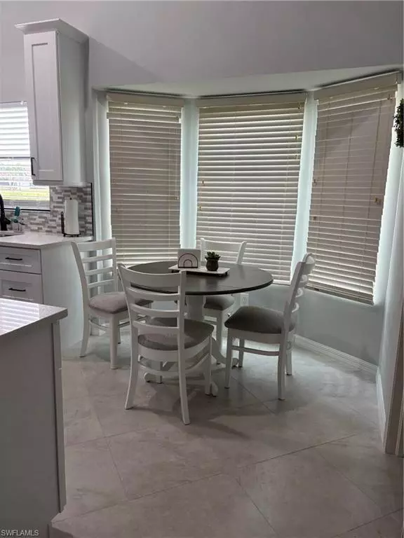 Naples, FL 34104,293 Kings WAY