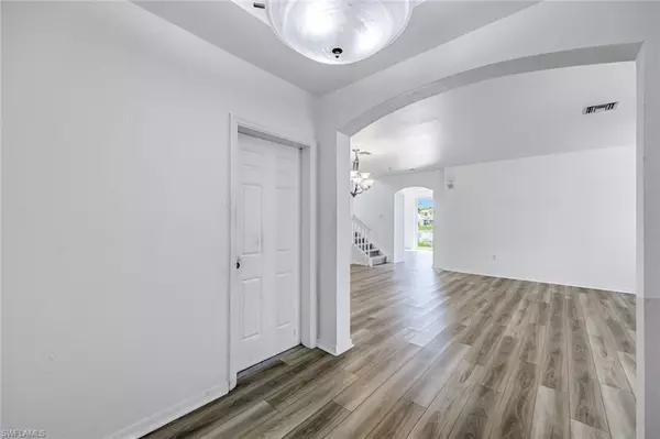 Estero, FL 33928,9820 Springlake CIR