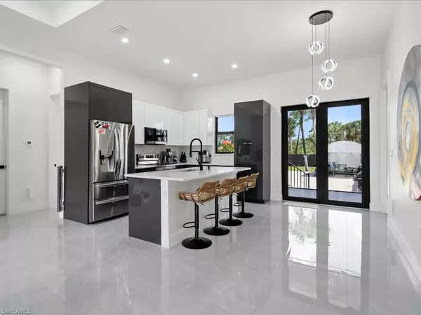 Naples, FL 34117,3363 16th AVE SE