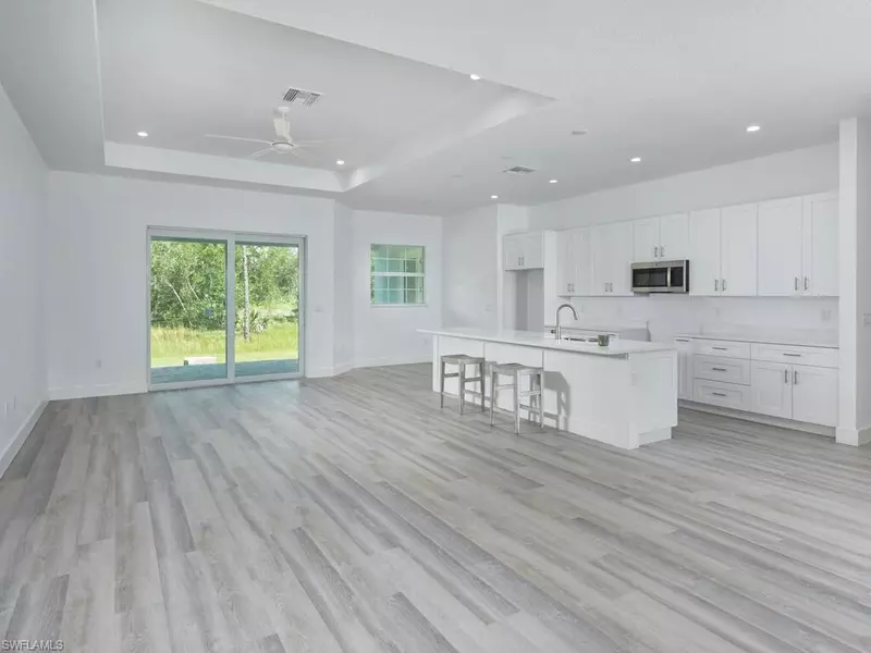 3677 Oil Well RD, Naples, FL 34120
