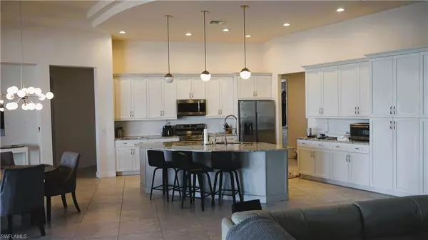 Cape Coral, FL 33914,2123 SW 43rd LN