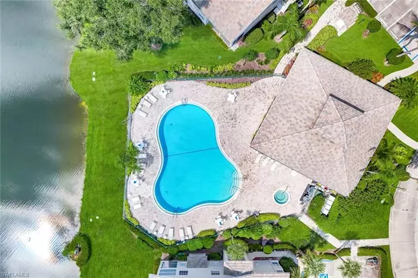 Naples, FL 34110,13141 Hamilton Harbour DR #P4