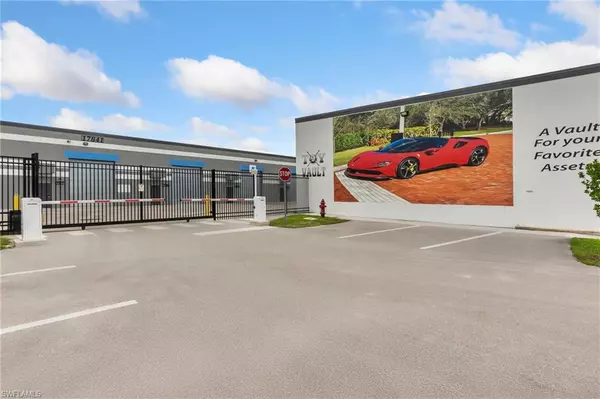 Fort Myers, FL 33967,17870 Toy Vault LN #602