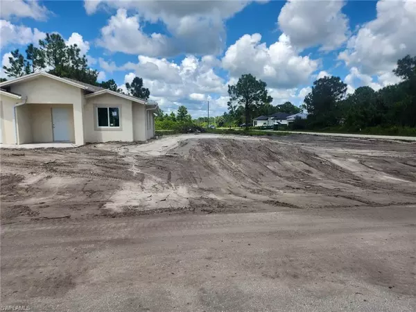 Lehigh Acres, FL 33974,875 Cervantes ST E
