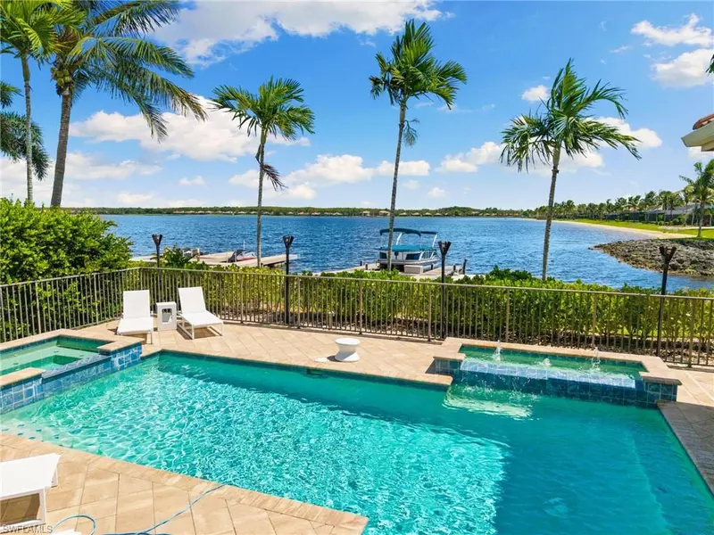 9214 Marble Stone DR, Naples, FL 34120