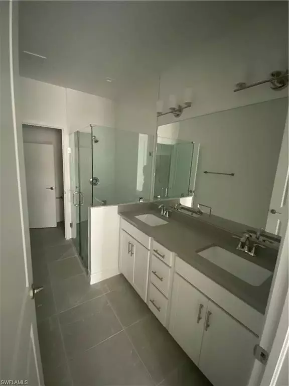 Naples, FL 34119,7646 Rockefeller DR