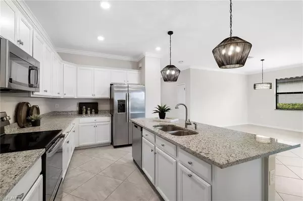 Estero, FL 33928,19752 The Place BLVD