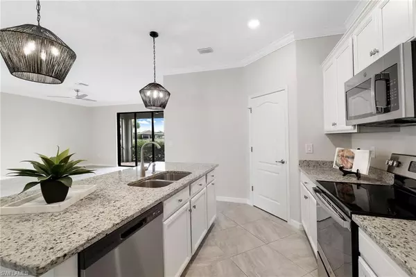 Estero, FL 33928,19752 The Place BLVD