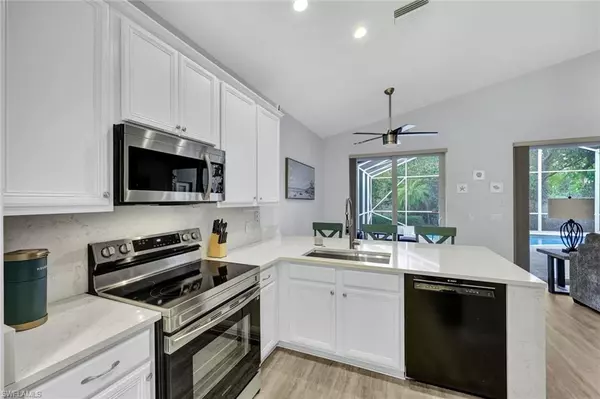 Naples, FL 34104,227 Glen Eagle CIR