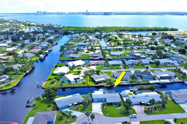 North Fort Myers, FL 33903,4340 S Canal CIR