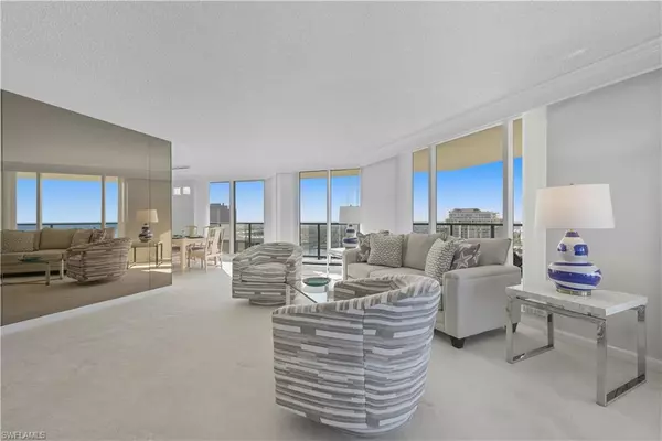 Naples, FL 34103,4901 Gulf Shore BLVD N #2104