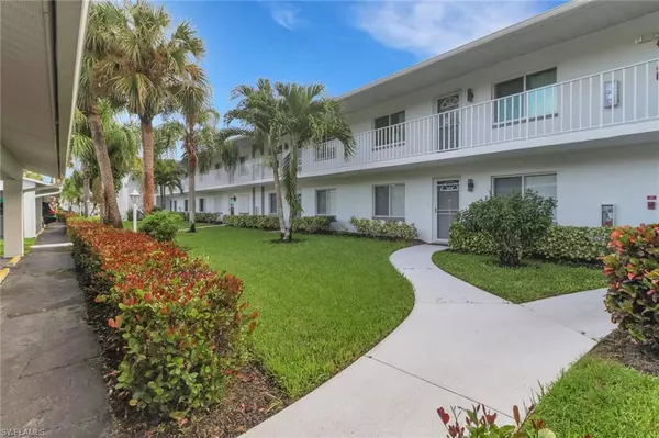 Naples, FL 34104,164 Belina DR #8